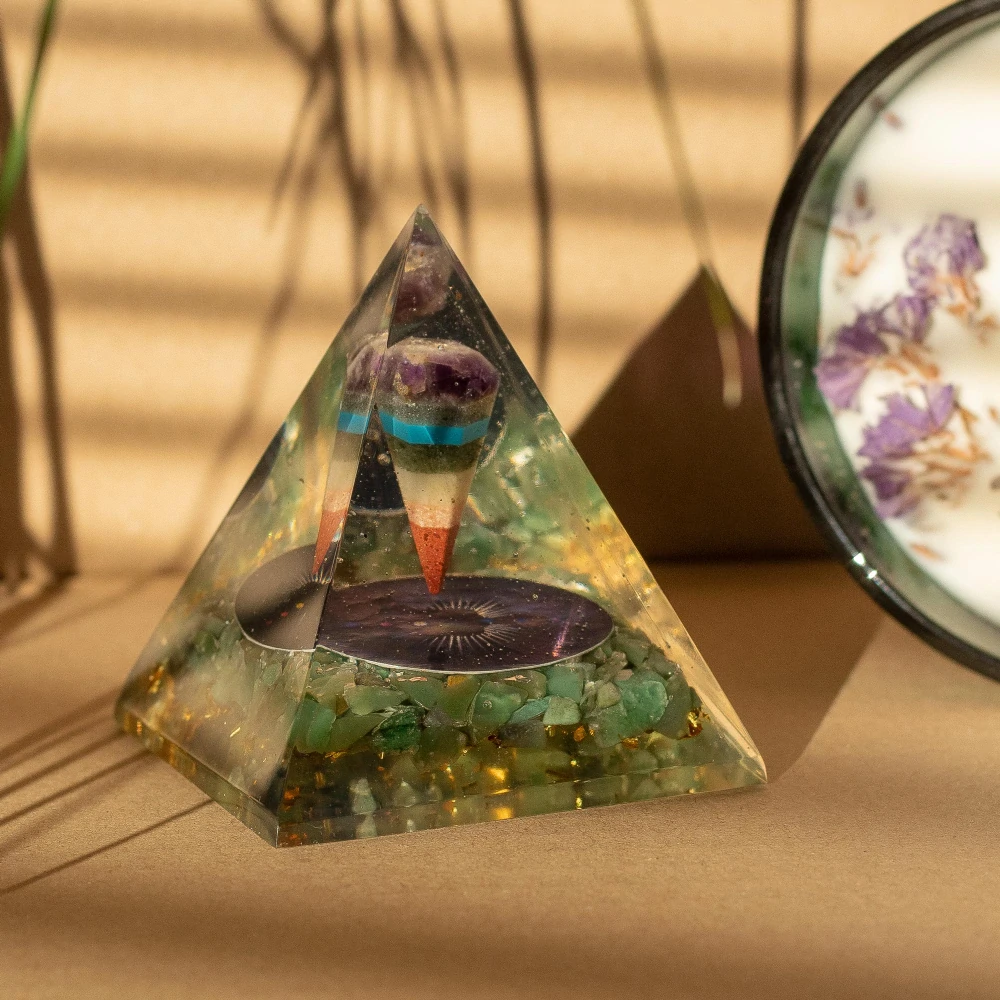 Orgonitová pyramída Avanturín s kyvadlom